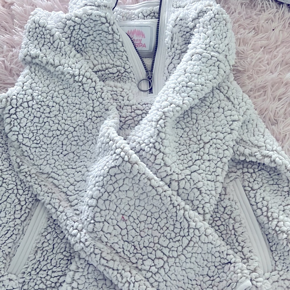 Cute and furry crewneck quarter zip